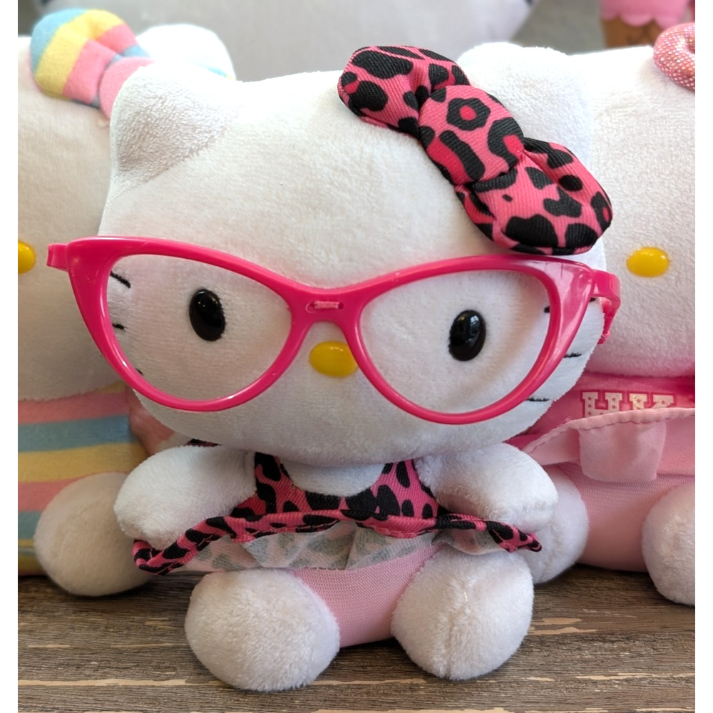 Hello Kitty Plush Lot 10pc Sanrio Bundle 12" Angel 6" Mini Plush Kawaii EUC - Picture 2 of 12